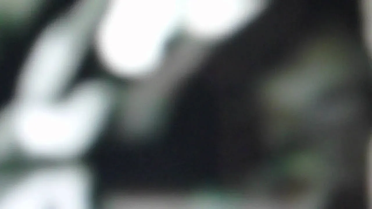 Videostill van "Euverkant van de nach" door Jacques-Paul Joosten